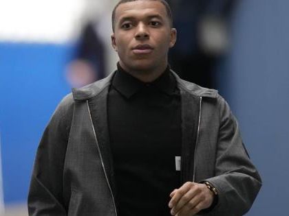 Mbappé firma contrato con el Real Madrid por 5 temporadas