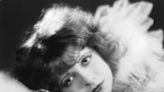 Clara Bow, la primera sex-symbol del cine olvidada por Hollywood que Taylor Swift rescató