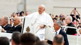 Praying with the Book of Psalms will bring comfort, happiness, pope says