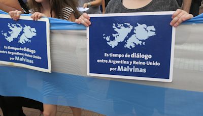 Portavoz laborista de Exteriores descarta negociar con Milei la soberanía de las Malvinas