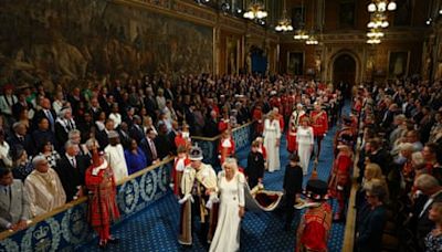 Labour promises to counter ‘snake oil charm of populism’ in packed king’s speech