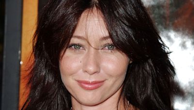 Celebrities Remember Shannen Doherty