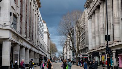 Retail Investors Pull Record £1.8 Billion From UK Equity Funds