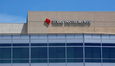 Wells Fargo holds Texas Instruments stock PT amid Elliott Management's investment By Investing.com