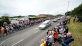 Hundreds line streets to pay respects to rugby legend Rob Burrow