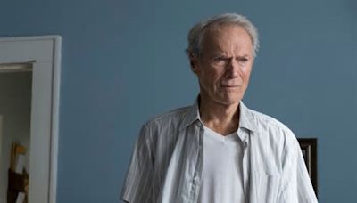 La impactante imagen de Clint Eastwood, irreconocible a los 93 años