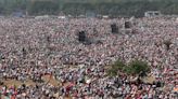 11 Die of Heatstroke at Government-Backed Festival in 100-Degree Heat