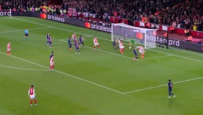 Video: Another goalkeeping howler leads to Arsenal doubling lead vs PSG