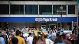 Turkey’s Koc Holding Terminates Talks to Sell Yapi Kredi Stake