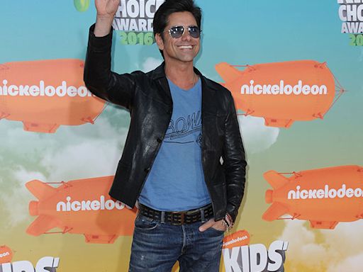 John Stamos 'no estaría vivo' sin la ayuda de su terapeuta