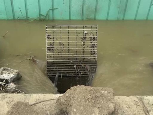 台電施工挖斷水管！ 每日洩漏水量「高達1萬噸」 50萬戶恐受影響