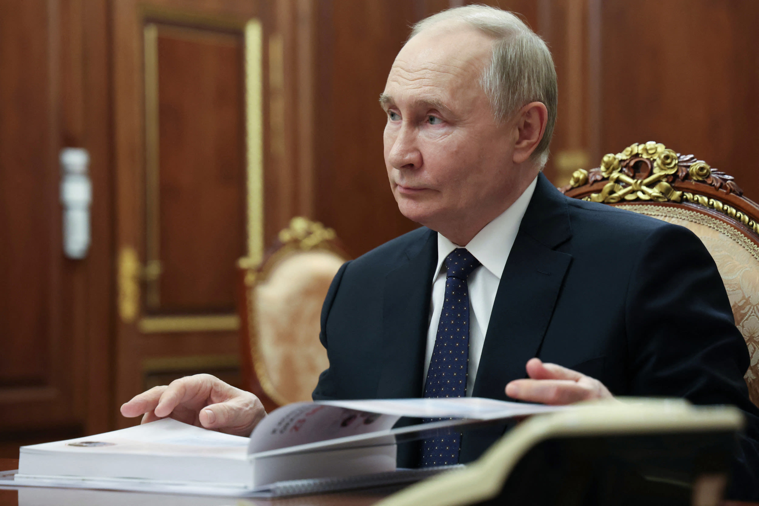 Putin's tax move signals growing economic woes