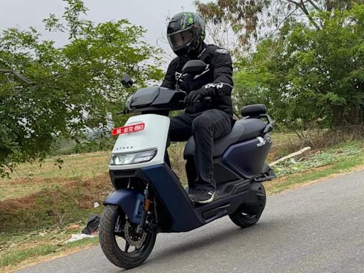 Ixon’s Draco riding jacket and Oregon gloves tested in Indian conditions: Worth the price? - Times of India