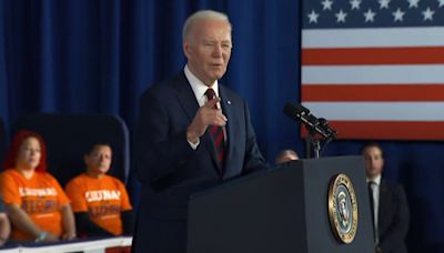 Biden reportedly informed team of decision minutes before public statement