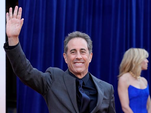 Jerry Seinfeld is interrupted onstage by pro-Palestinian protesters — again