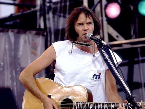 Neil Young Announces Archives Vol. III Box Set