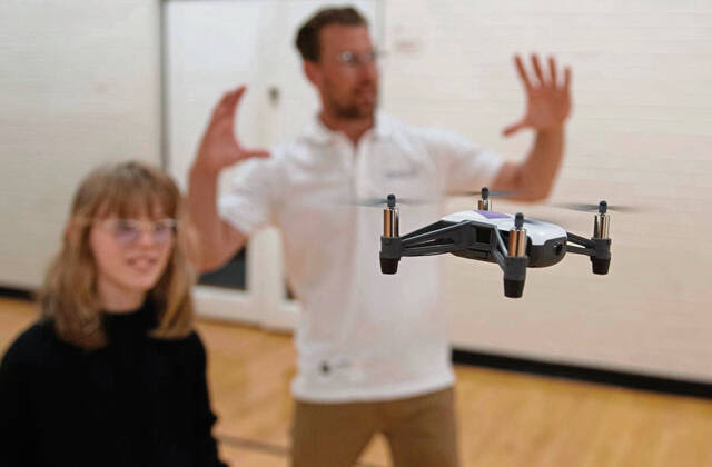 Drones give Harmar elementary students glimpse at future job skills