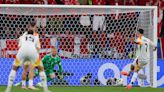 Fußball-EM 2024 im Newsticker - Voigts warnt nach Einzug ins Viertelfinale: „Hatte mit Weltklasse nichts zu tun“