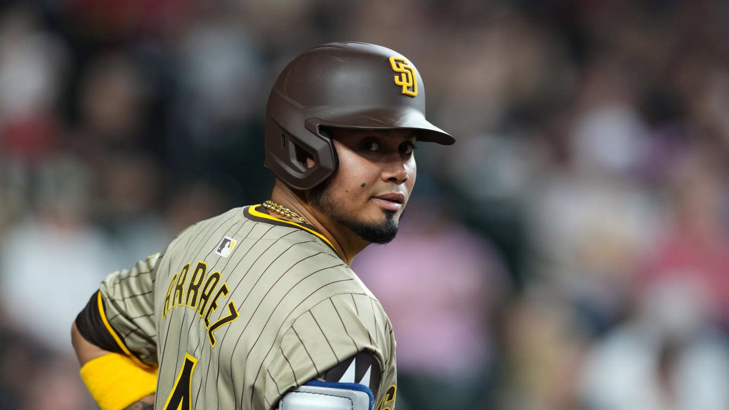 Padres Competed With AL Contender for Luis Arraez Trade