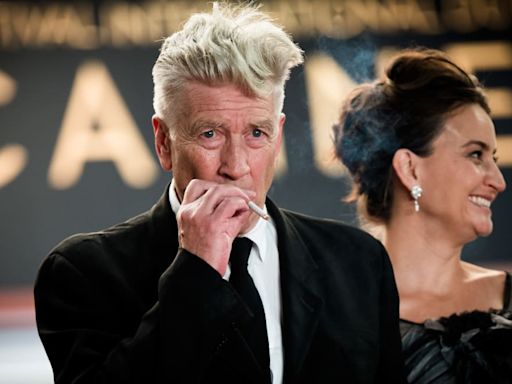 ‘Twin Peaks’ Director David Lynch Fears Leaving Home After Emphysema Diagnosis
