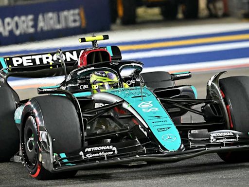 Hamilton conta que 'brigou com Mercedes' por pneu médio em Singapura: 'Perplexo'