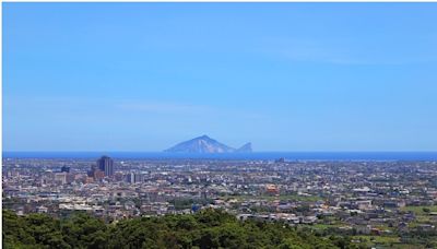 宜蘭｜中山茶園步道！輕鬆遠眺龜山島及蘭陽平原美景！步行15分鐘即可抵達中山亭！ - SayDigi | 點子科技生活