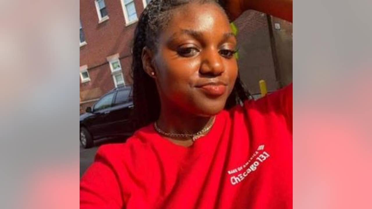 Have you seen her? Search continues for missing girl, 17, on North Side