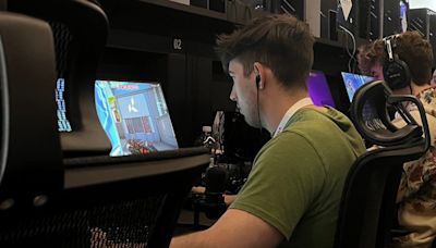 I'm a 26-year-old software engineer making $75,000, and still dream of becoming a professional e-sports athlete. Here's how I balance work and my gaming endeavors