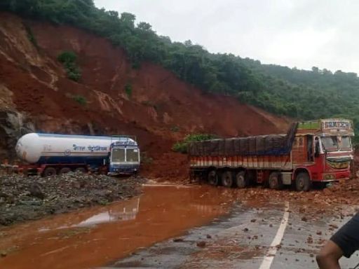 K'taka landslide tragedy: As political slugfest erupts, Army joins rescue operations