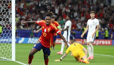 El gol de Nico Williams con el que España se adelantó a Inglaterra en la final de la Eurocopa