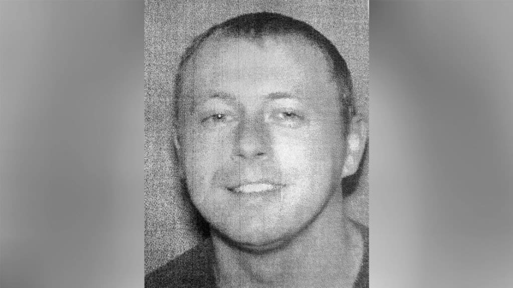 Kentucky highway shooting suspect still at large wanted to ‘kill a lot of people’