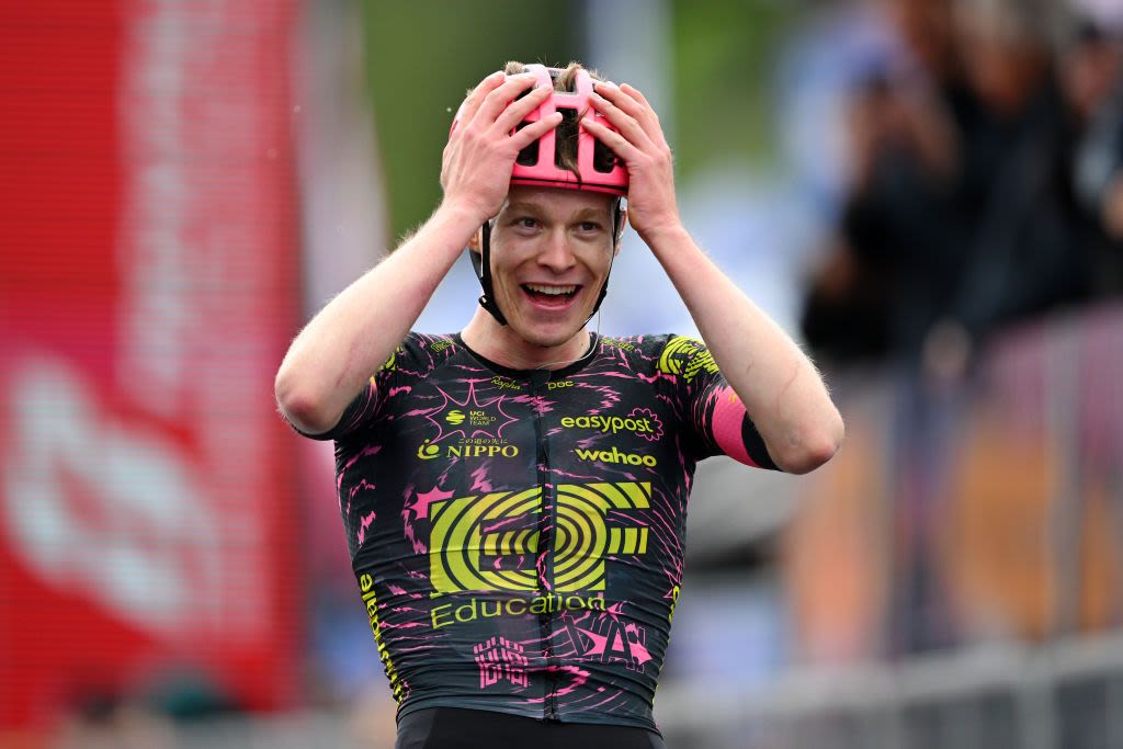 Giro d'Italia: Georg Steinhauser solos to victory on Passo Brocon