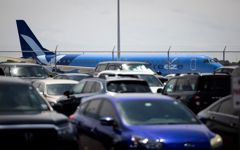 Norfolk airport parking could near capacity Memorial Day weekend, officials say