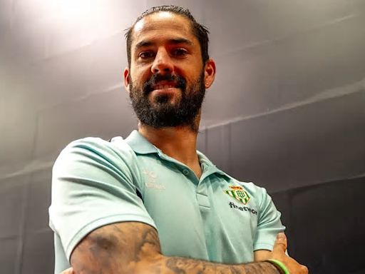 Isco, en el escaparate del derbi para intentar convencer a De la Fuente