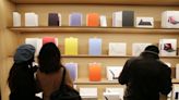 Malgré des ventes en baisse, Apple croque la vie à pleines dents