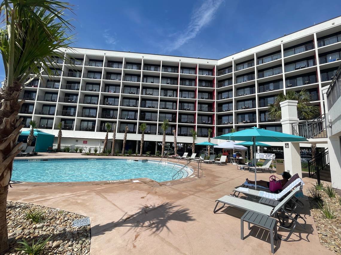 Take a look at this newly renovated Myrtle Beach oceanfront Hilton hotel. What changed?