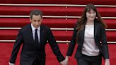 Carla Bruni-Sarkozy es acusada de manipulación de testigos en proceso contra su esposo