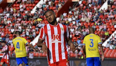 6-1. El Almería se desata en la segunda parte y golea al Cádiz