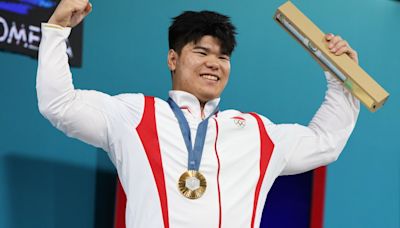 Liu Huanhua le da a China su cuarto oro en la halterofilia de los Juegos Olímpicos