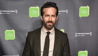 Ryan Reynolds rinde homenaje al reportero fallecido Sam Rubin