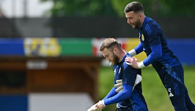 Rangers sign Scotland goalkeeper Liam Kelly for second time