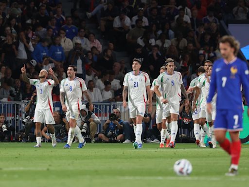 1-3. Italia asalta París ante una desdibujada Francia