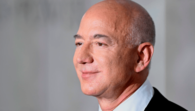 Jeff Bezos Assures Washington Post Staffers ‘Standards,’ ‘Ethics’ Won’t Change Under New Leadership