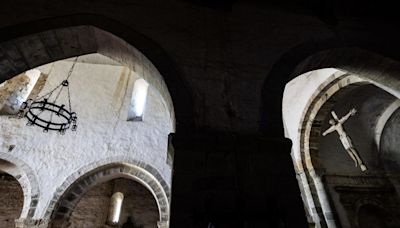 Billete de ida y vuelta para un viaje milenario: una oportunidad única de descubrir el tesoro de los monasterios asturianos