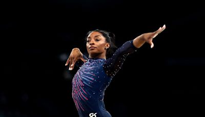 Simone Biles Aggravates Calf Injury In Floor Exercise Warm-Up, Heavily Limping