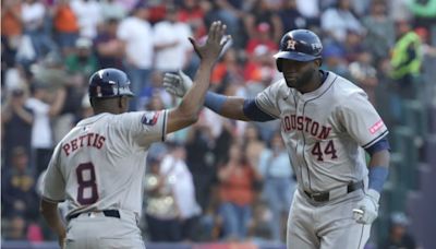 Astros de Houston aplastan a los Rockies en la Ciudad de México | El Universal