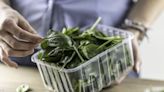 Spinach will keep fresh for 'weeks later' with easy storage method