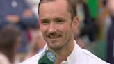 Medvedev explica como tirou vantagem após Sinner passar mal em Wimbledon