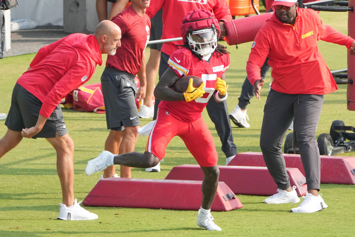 Chiefs' Nightmare Offseason Continues After New Weapon Was Hospitalized