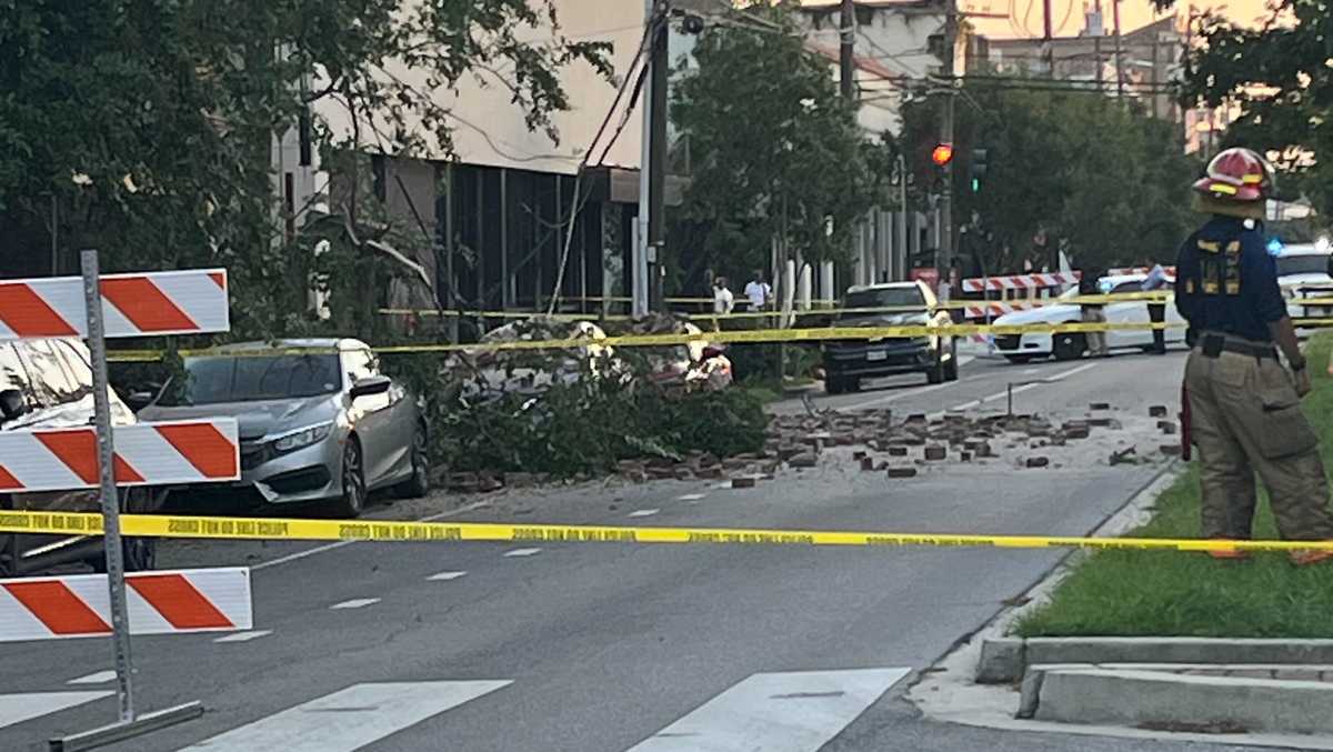 NOFD responds to apparent building collapse in Central City